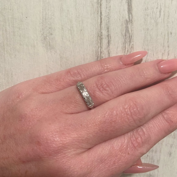 Vintage 1930 Women’s Wedding Band - Picture 8 of 8